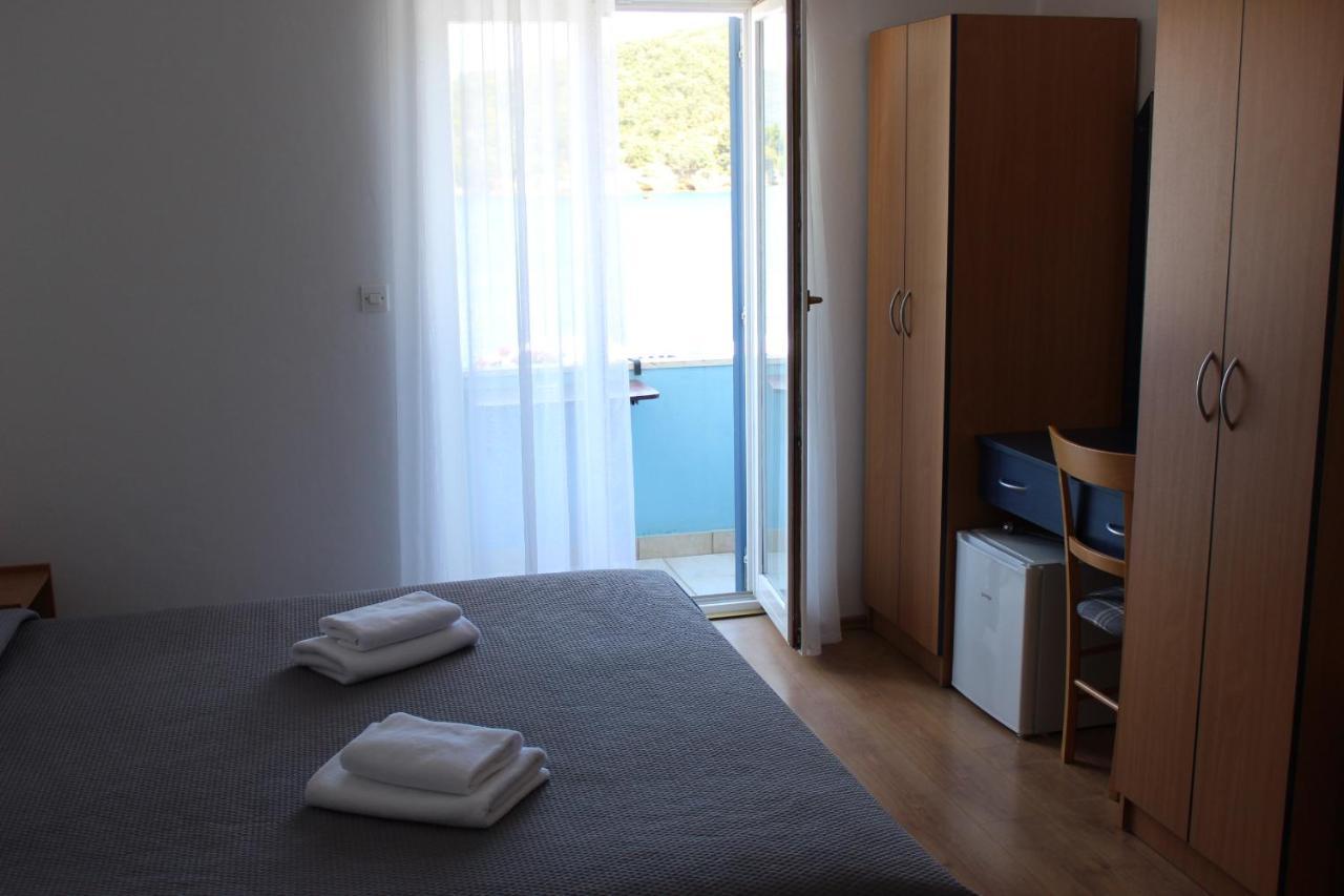 Bed and Breakfast Sobe Mamalu Valun Exterior foto