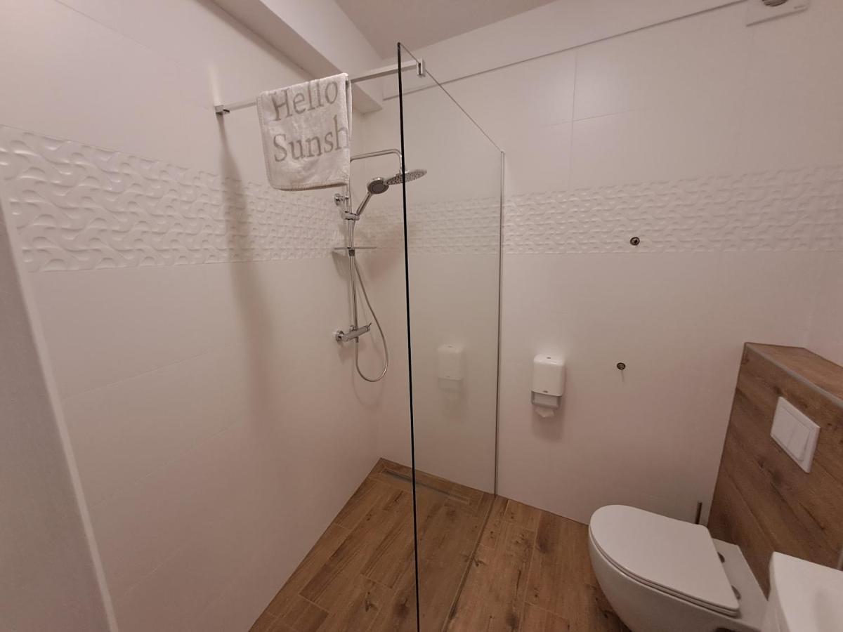 Bed and Breakfast Sobe Mamalu Valun Exterior foto