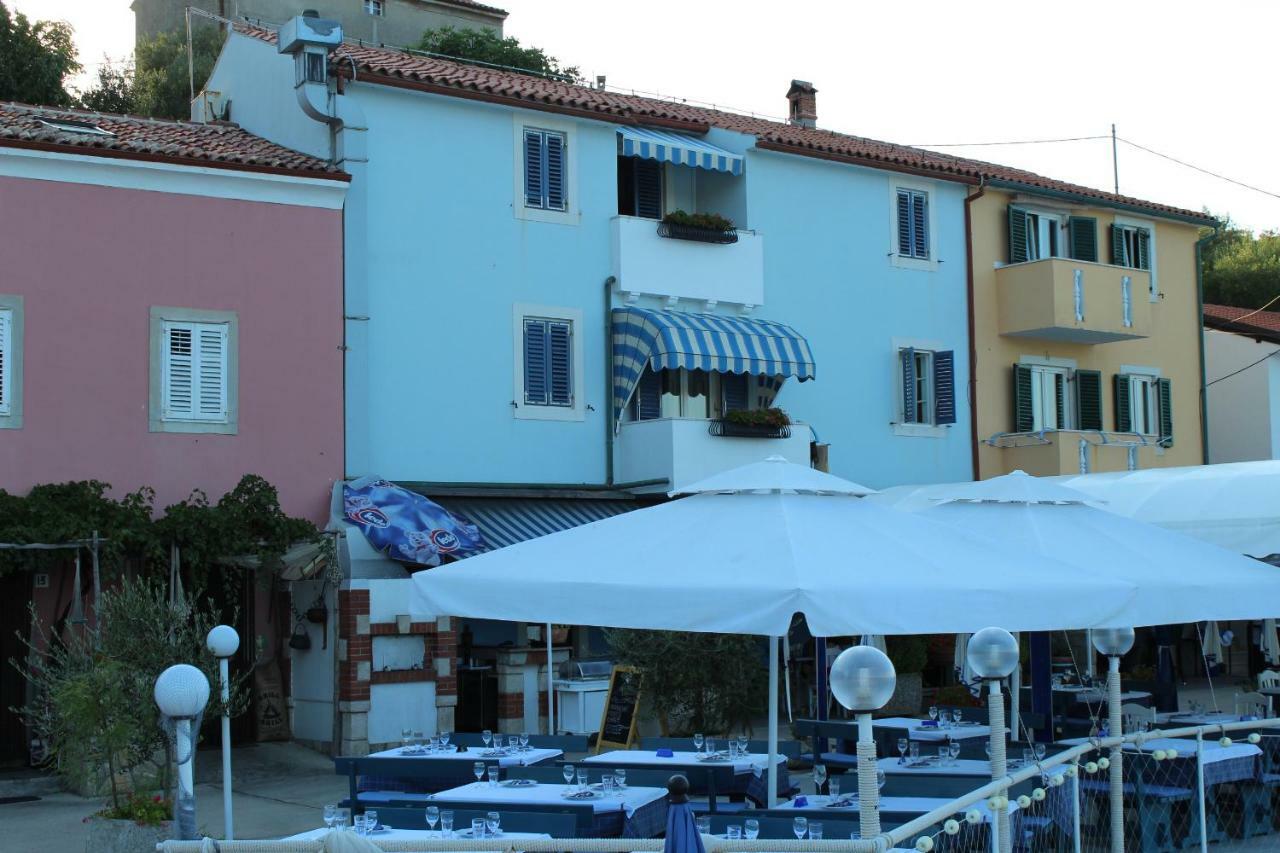Bed and Breakfast Sobe Mamalu Valun Exterior foto